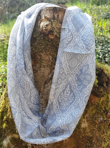 Foulard aus 100% Bioseide mit dekorativem Druck
